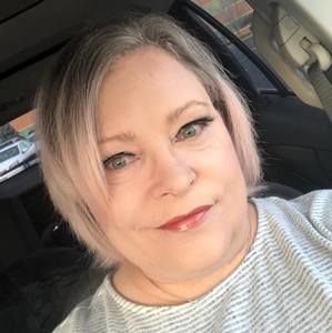 Meet your Posher, Ellen